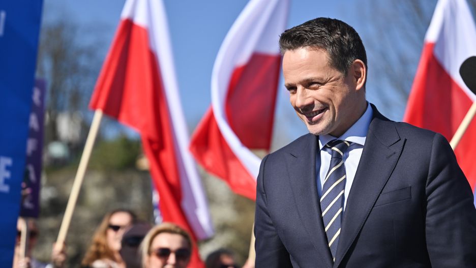 Starachowice, 03.04.2025. Wybory Prezydenta RP 2025 - kampania. Kandydat KO, prezydent Warszawy Rafał Trzaskowski podczas swojego wiecu wyborczego w Starachowicach, 3 bm. (mr) PAP/Piotr Polak