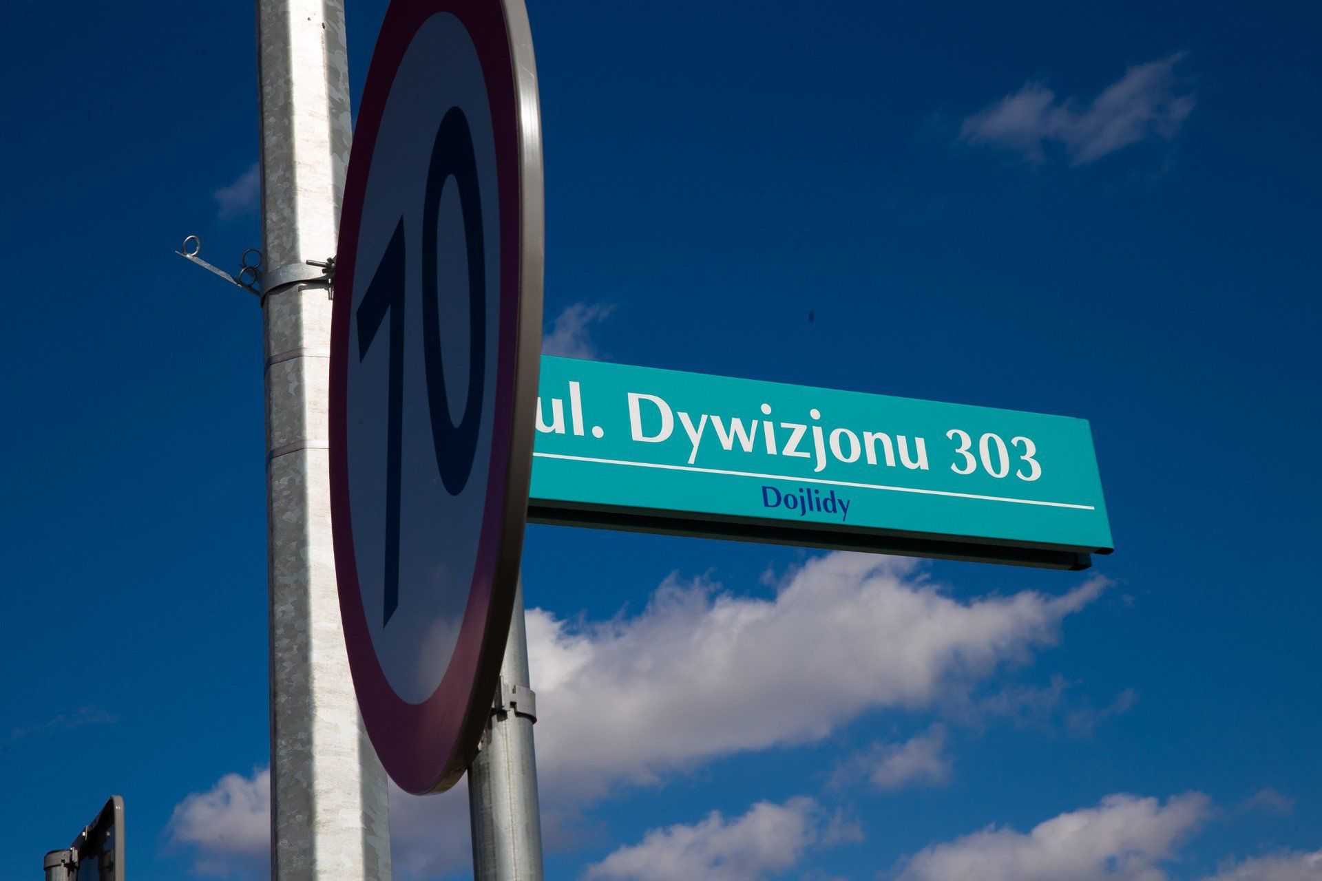 Ruch tranzytowy wreszcie oficjalnie zostanie przekierowany na ulicę Dywizjonu 303