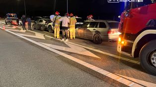 Zderzenie trzech aut na S7 przed S2 jedna osoba ranna i duże utrudnienia