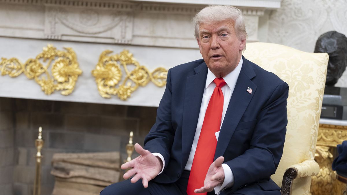 US President Trump meets German Chancellor Merz at the White House
epa12158268 US President Donald Trump speaks during a meeting with German chancellor at the Oval Office of the White House in Washington, DC, USA, 05 June 2025.  EPA/CHRIS KLEPONIS / POOL 
Dostawca: PAP/EPA.
CHRIS KLEPONIS / POOL
diplomacy, meeting, politicians, diplomatic relations