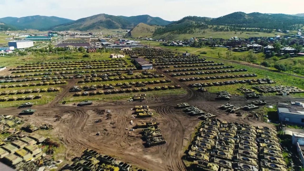 Pustoszejące magazyny czołgów. Rosja ma problem z wojną na wyczerpanie
