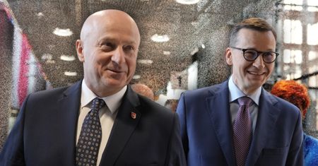 Bastion PiS krwawi po rozłamie. Ujawniamy kulisy decyzji ws. lojalki