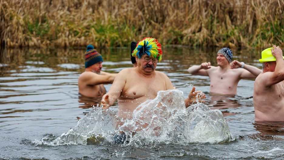 W niedzielę, Podlaski Klub Morsów, jak co tydzień zażywał kąpieli w Supraśli - oczywiście zimnej