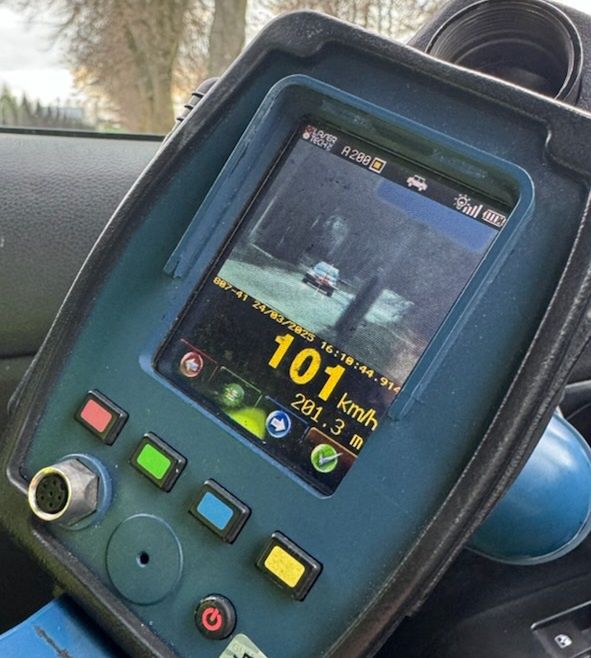 Bezwzględne działania gostynińskiej drogówki – dwa prawa jazdy zatrzymane w kilka dni