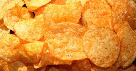 Nie jedzcie tych chipsów! GIS ostrzega: wysoki poziom kancerogennego związku