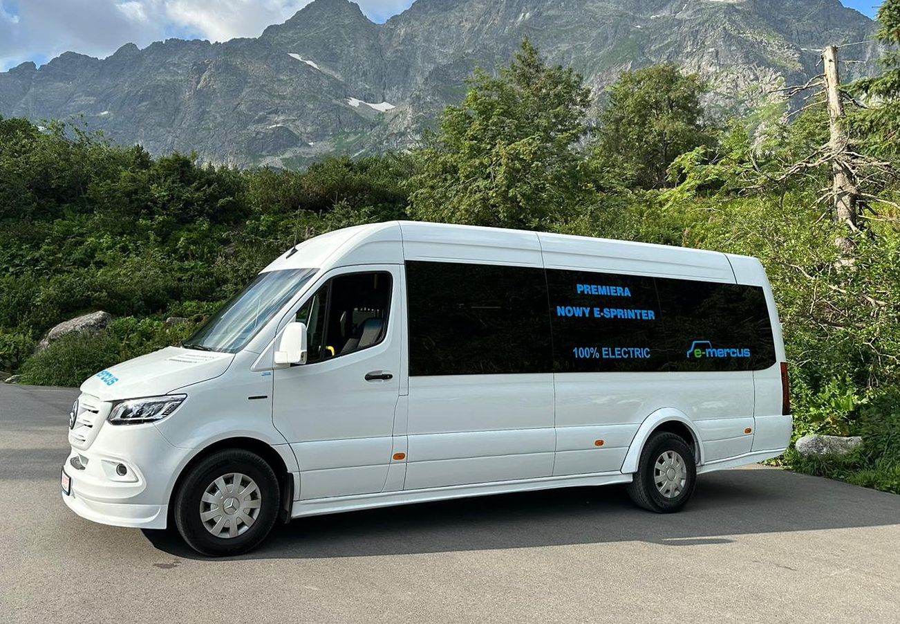 Rozpoczęły się testy busa nad Morskie Oko. Internauci podzieleni