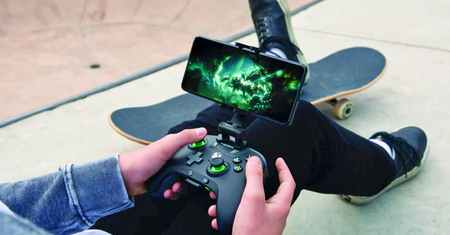Apple zazdrości sukcesu innym. Nie pozwoli xCloud ani Stadia zaistnieć na iOS