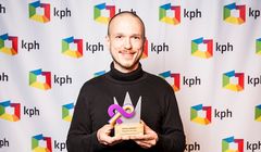 OKO.press i Krzysztof Gonciarz z Koronami Równości od Kampanii Przeciw Homofobii