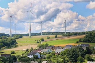 Odnawialne źródła energii? Naukowcy nie mają wątpliwości. To opłacalne i praktyczne