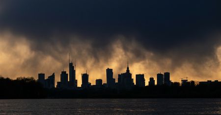 Obniżona prognoza PKB w Polsce. Ale będzie 15. emerytura