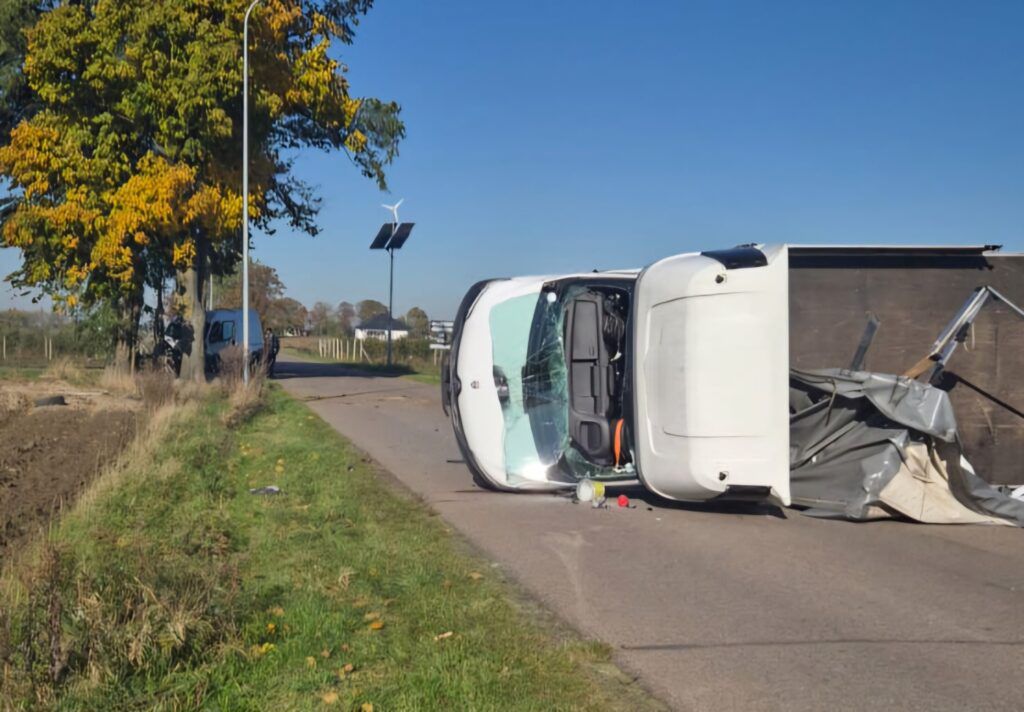 Stróżewo: Zderzenie aut dostawczych. Tłumaczył, że oślepiło go słońce