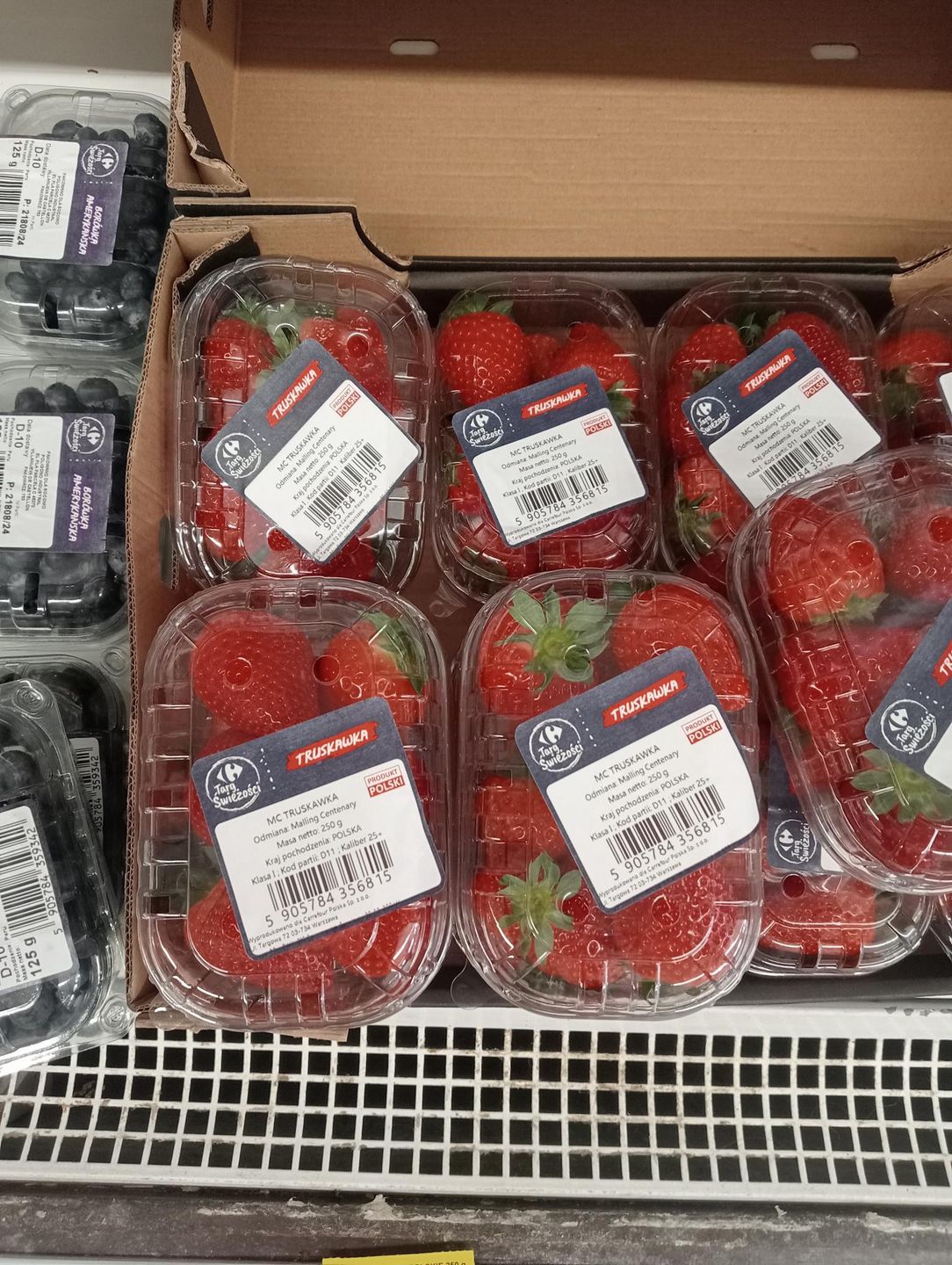 Pierwsze polskie truskawki pojawiły się w sklepach