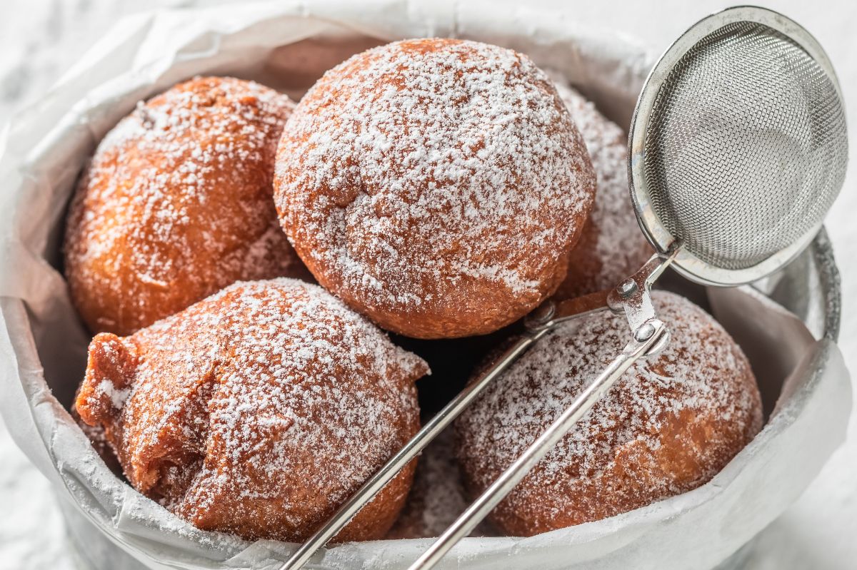 Na deser robię pączki na wodzie. Cała sterta znika w kilka minut