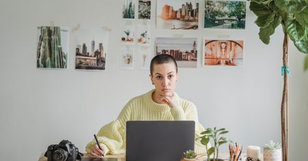 Facebook ani Instagram to nie portoflio. Dlaczego warto mieć stronę internetową?