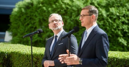 Darmowe leki już po wakacjach? Premier zabrał głos