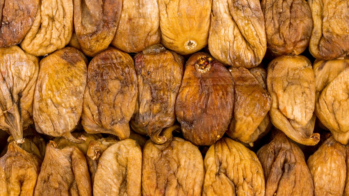 Figi suszone znane były w PRL, dziś chętnie sięgamy po surowe