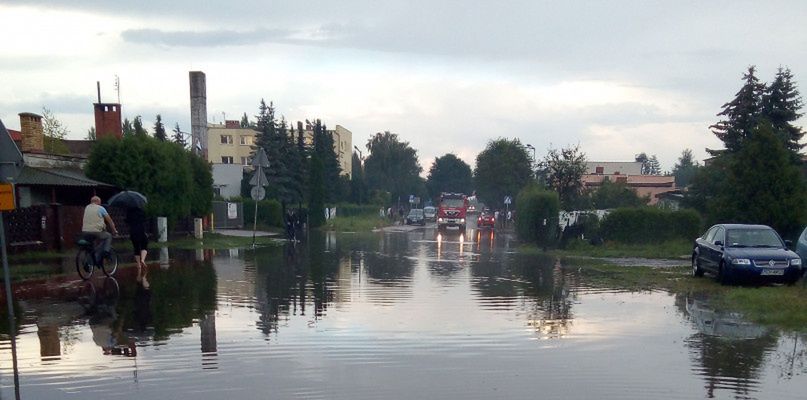 Chodzież sparaliżowana po burzy
