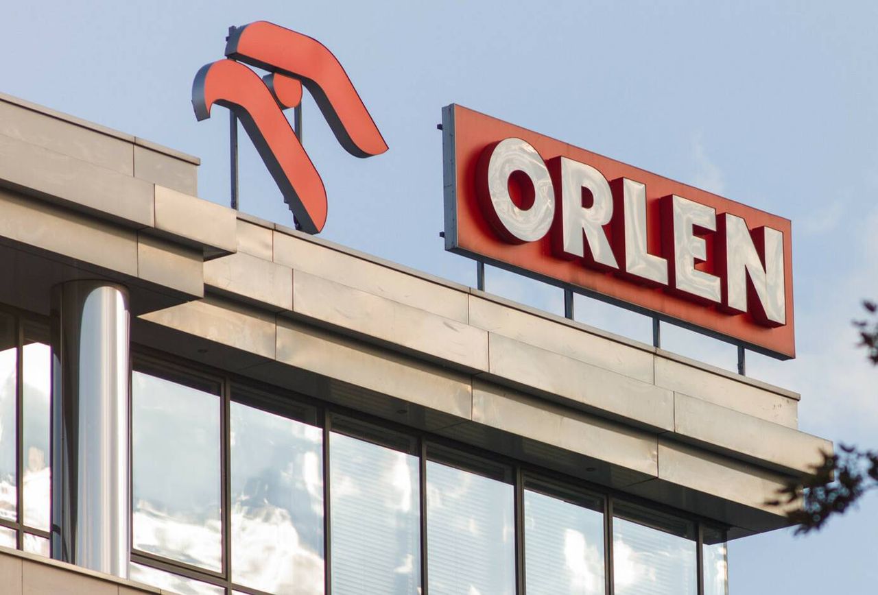 Orlen rezygnuje z publikacji ważnych danych. Tak to tłumaczy