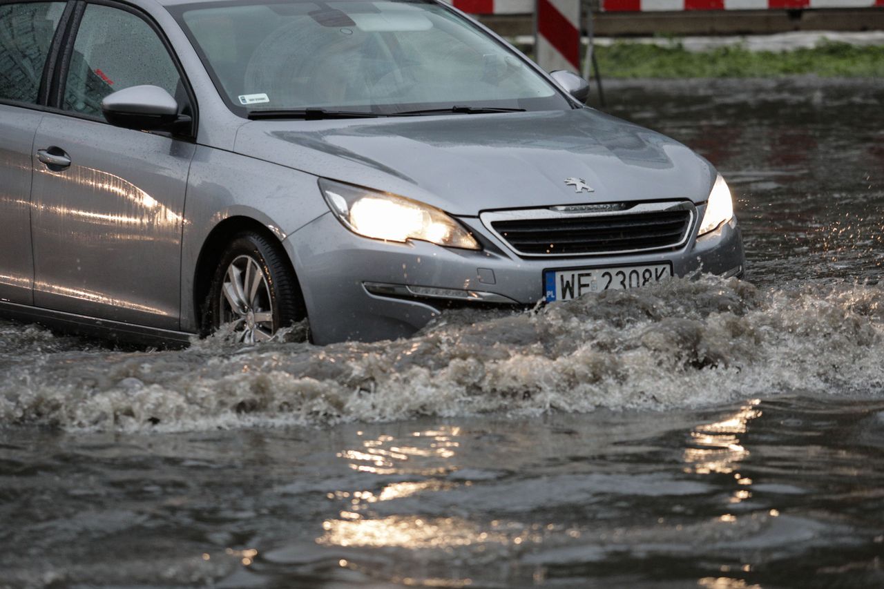 Warszawa. Ratusz znalazł powód zalania Wisłostrady