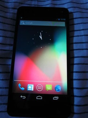 LG Nexus (fot. androidcentral.com)