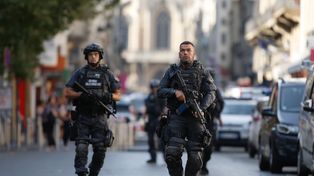 Strzały na ulicach Nantes. Nie żyje 15-latek, Francja znów mierzy się z falą przemocy narkotykowej
