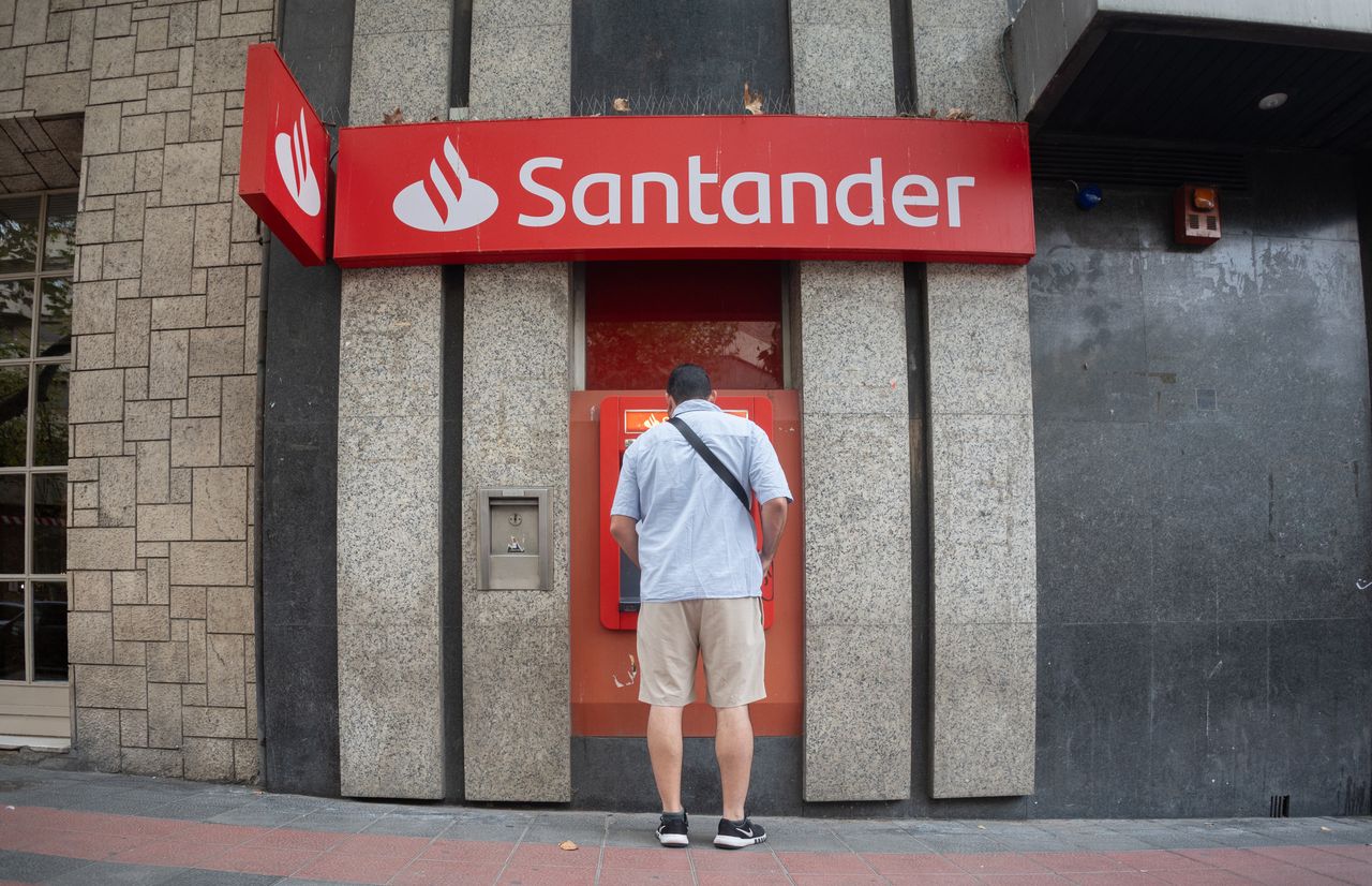 Kradzież z kont w Santanderze. Ekspert ma trzy rady dla klientów