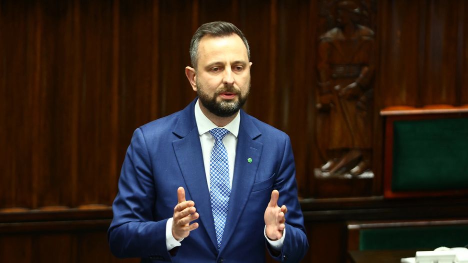 Szef MON: pobór wojskowy jest zawieszony