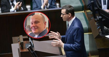 Co zrobią ministrowie z odprawami? "Ostatnia rzecz, o której można dziś myśleć"
