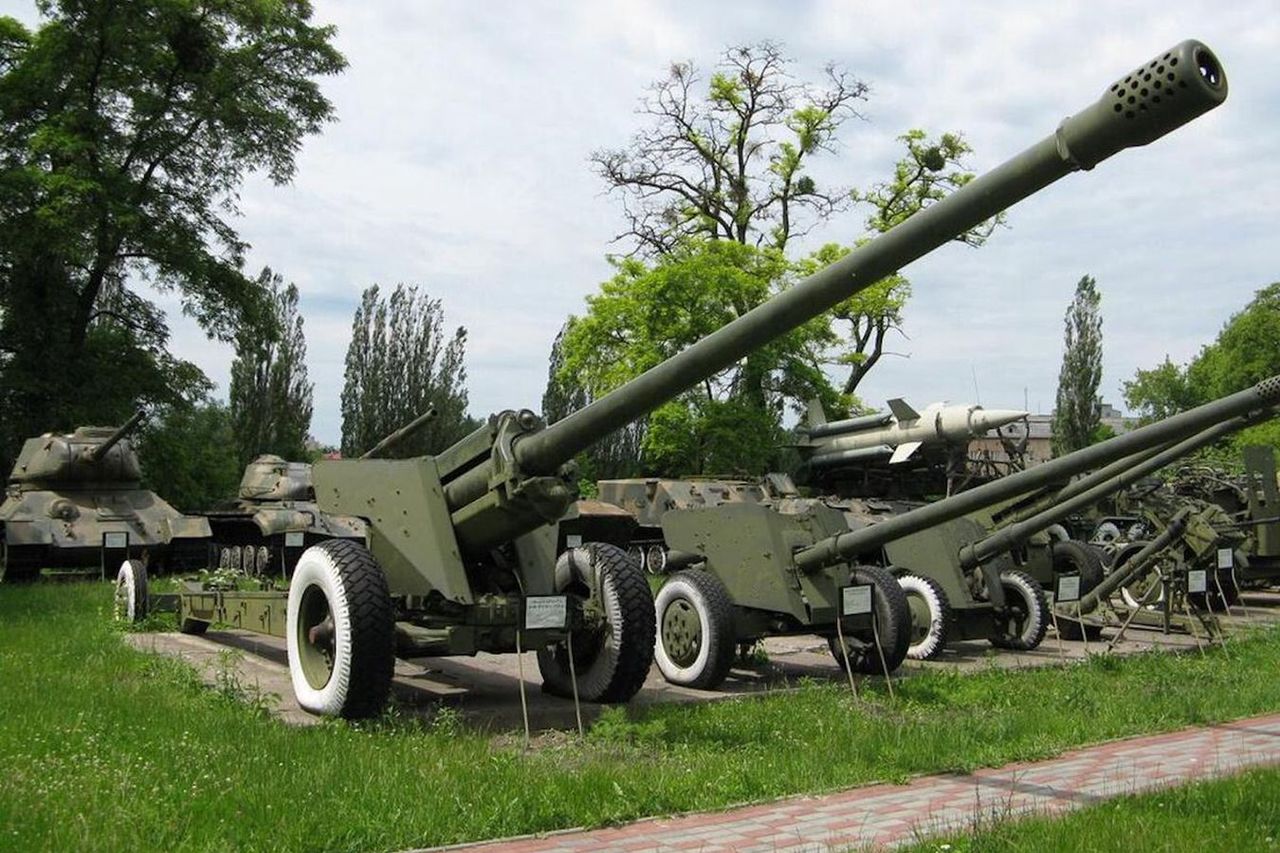 M-46 on display at the museum in Łuck