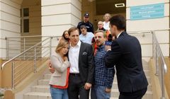 Serial „O mnie się nie martw 4” stracił 130 tys. widzów. TVP2 przegrywa z konkurencją