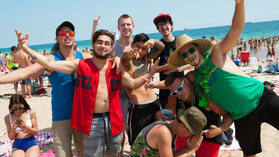 Pijani i wulgarni turyści są bolączką wielu turystycznych kurortów