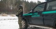 55 migrantów próbowało wejść do Polski. Żołnierz dostał kamieniem w twarz