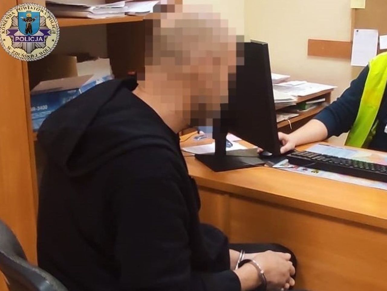 Zduńska Wola: 34-latek wyłudził kredyt i 21 razy wypłacał BLIKIEM