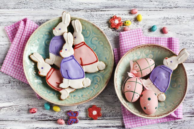 Zamieniając tradycyjny cukier na stewię lub ksylitol, możemy nieco odchudzić wielkanocne wypieki