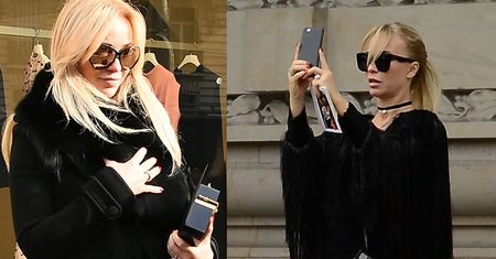Przetakiewicz robi sobie selfie na Paryskim Tygodniu Mody