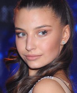 Julia Wieniawa pozuje w samym body. Imponująco się wygina