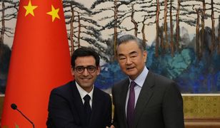 Francja oczekuje od Chin "bardzo jasnego przekazu dla Rosji"