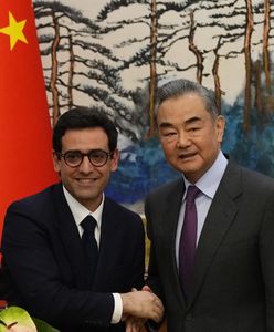 Francja oczekuje od Chin "bardzo jasnego przekazu dla Rosji"