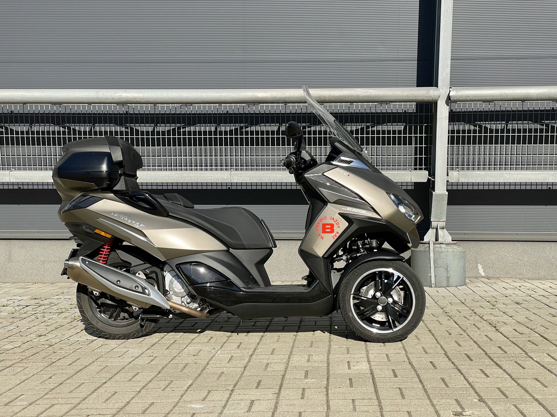 Peugeot Metropolis 400