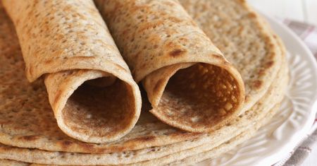 To najlepsze naleśniki bez mąki i cukru. Smacznie, delikatne, a się nie rwą