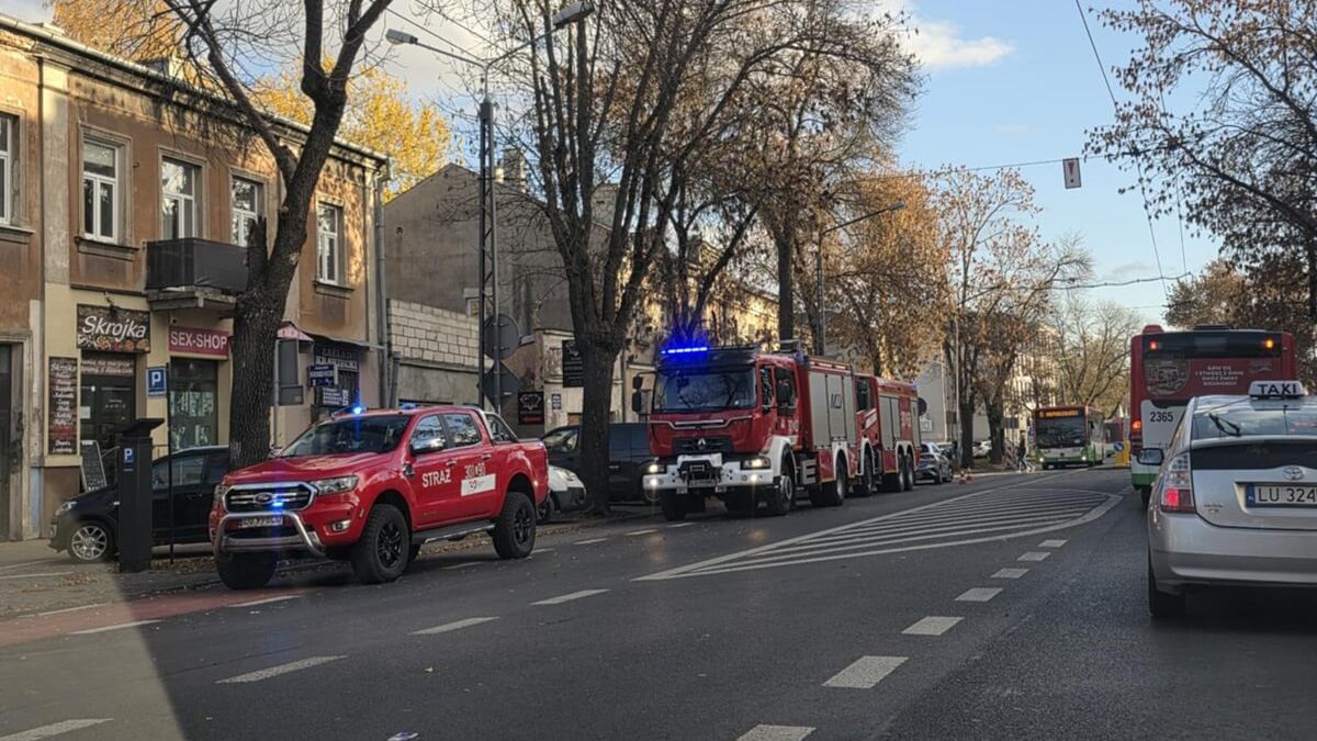 Pożar kamienicy przy ul. Przemysłowej / ul. Zamojskiej w Lublinie