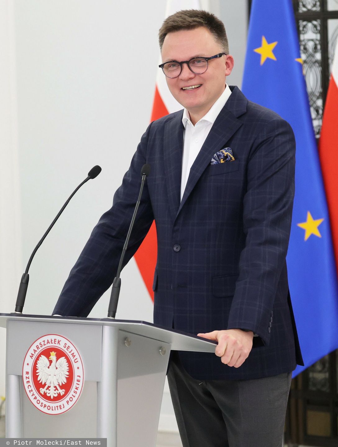 Szymon Hołownia zdradził, co zrobi ze srebrnym przyciskiem!
