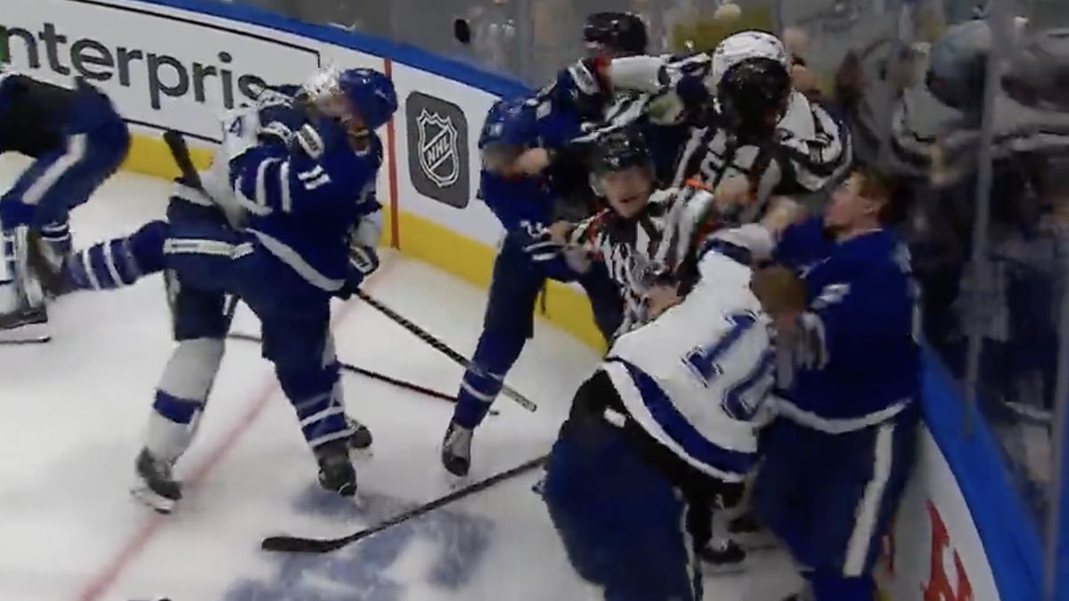 Bójka na meczu ligi NHL 