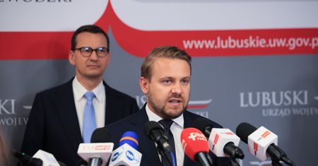 Minister bez teki. Czym zajmie się Jacek Ozdoba?