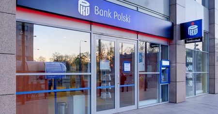 PKO BP decyduje ws. ugód z frankowiczami. Bank odłoży na ten cel 6,7 mld zł