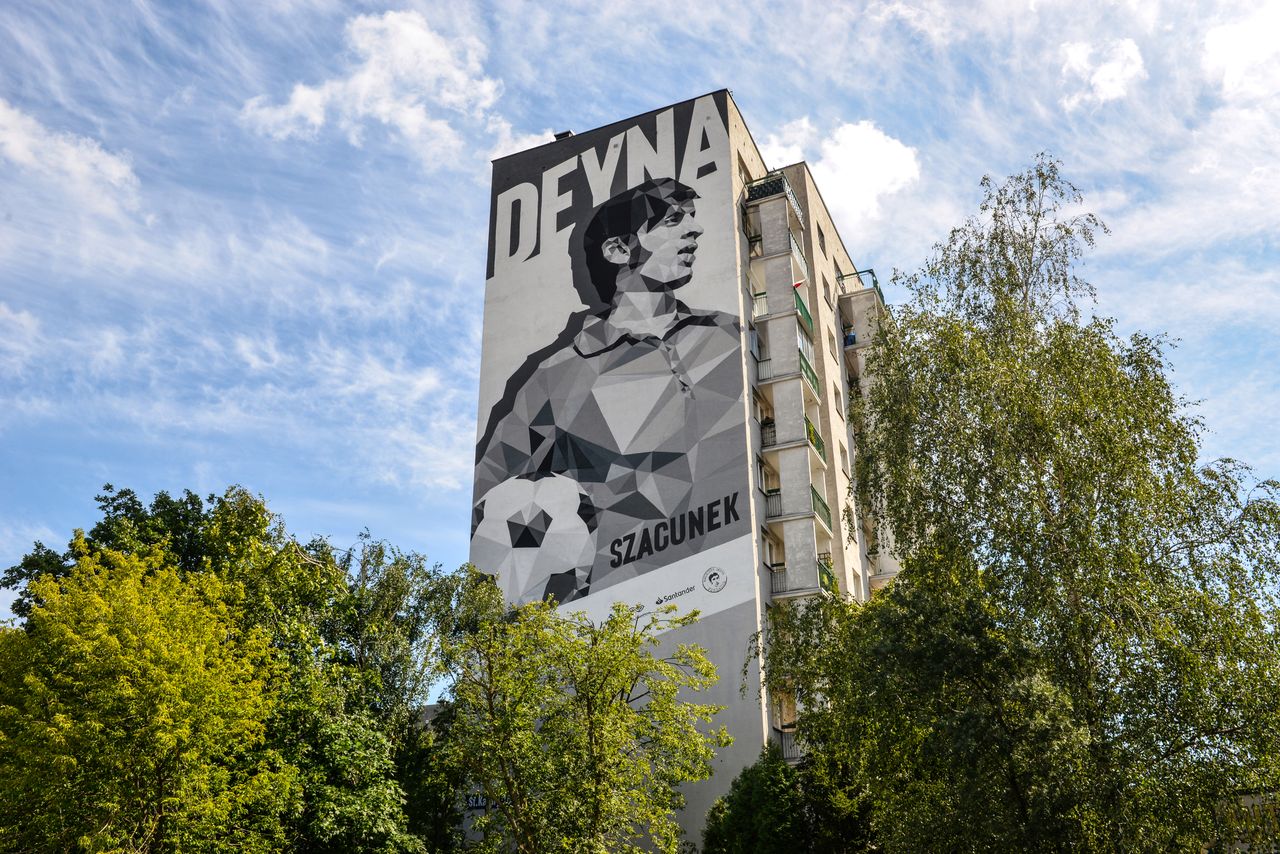 Zdjęcie dnia. Kazimierz Deyna na warszawskim muralu