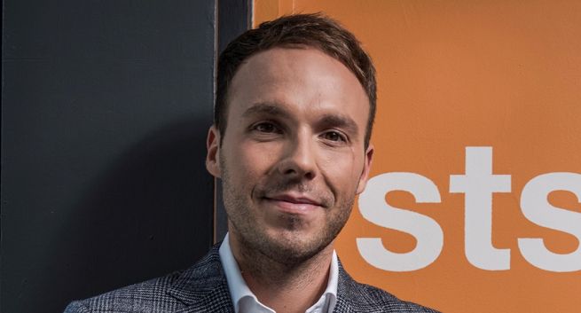 Juroszkowie chcą sprzedać akcje STS za 1,2 mld zł. 85 proc. biznesu firmy w internecie, w br. 45 mln zł na marketing