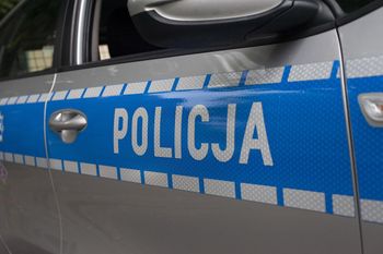 Świerkocin: Kierowca miał 3 promile i nóż, pasażer atakował siekierą. Teraz grozi im więzienie