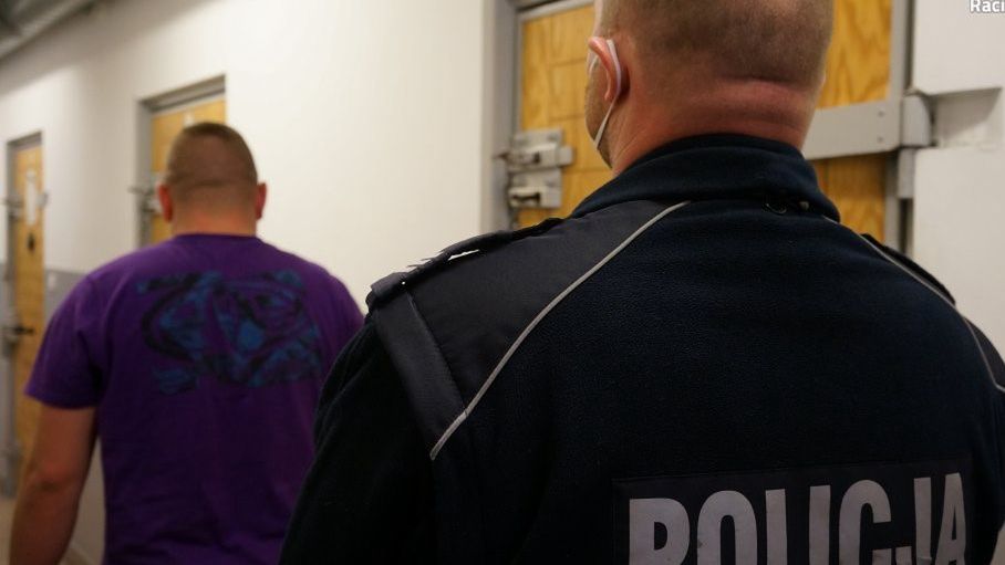 śląskie. Policja z Raciborza zatrzymała dwóch mężczyzn związanych z podpaleniami w gminie Pietrowice Wielkie. 