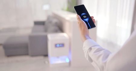 Ładowanie smartfonów na odległość coraz bliżej. Xiaomi i Motorola zapowiadają nowy typ ładowarek